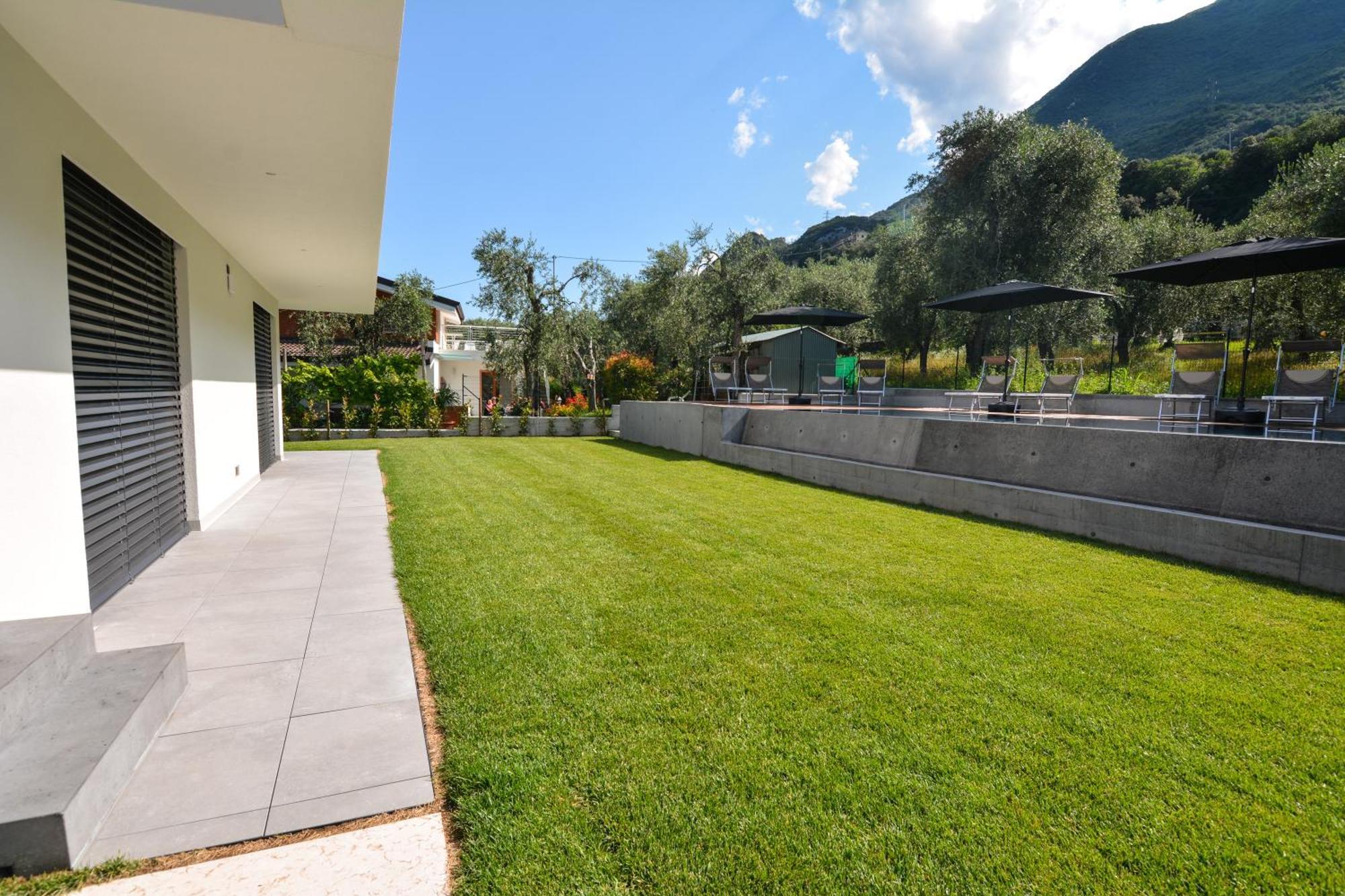 Olivo Luxury Apartments Malcesine Exterior photo